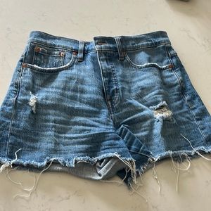 Madewell high rise denim shorts size 28
